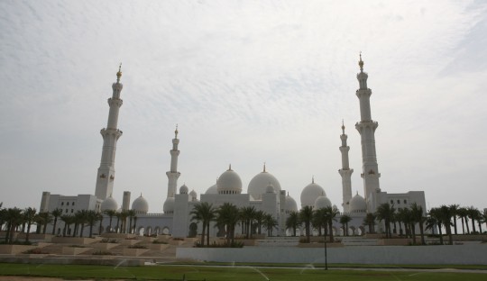 Sheikh Zayed Mosque, the largest mosque in the United Arab Emirates.
